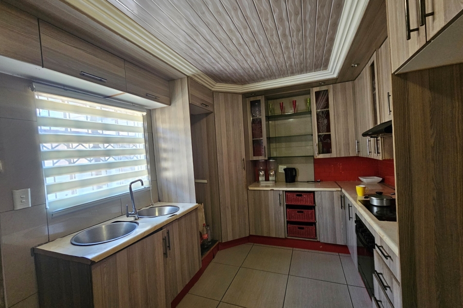 3 Bedroom Property for Sale in Tlhabane West North West
